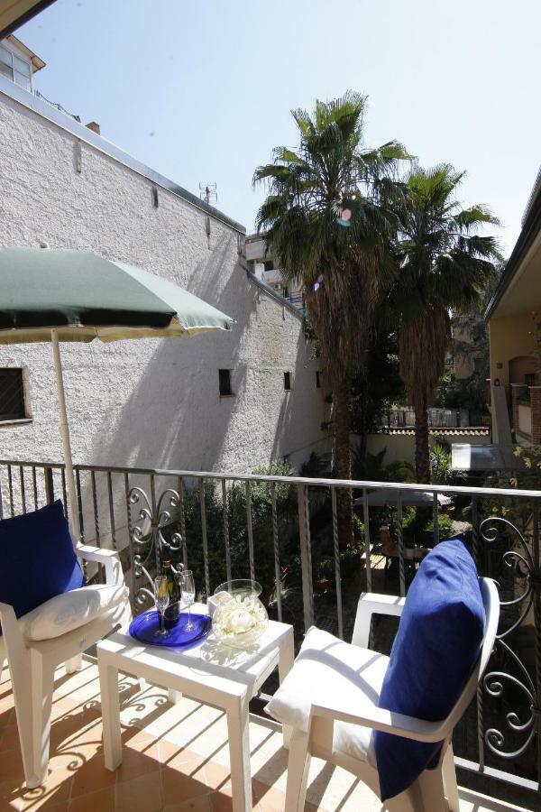 Residenza D'Epoca B&B Celeste Caserta Exterior foto